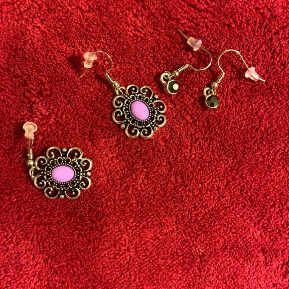 2/$7 paparazzi set of 2 earrings (110)